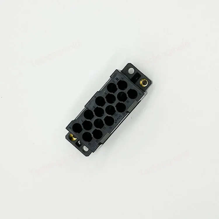 特诚科技PBT精密注塑件实拍 4